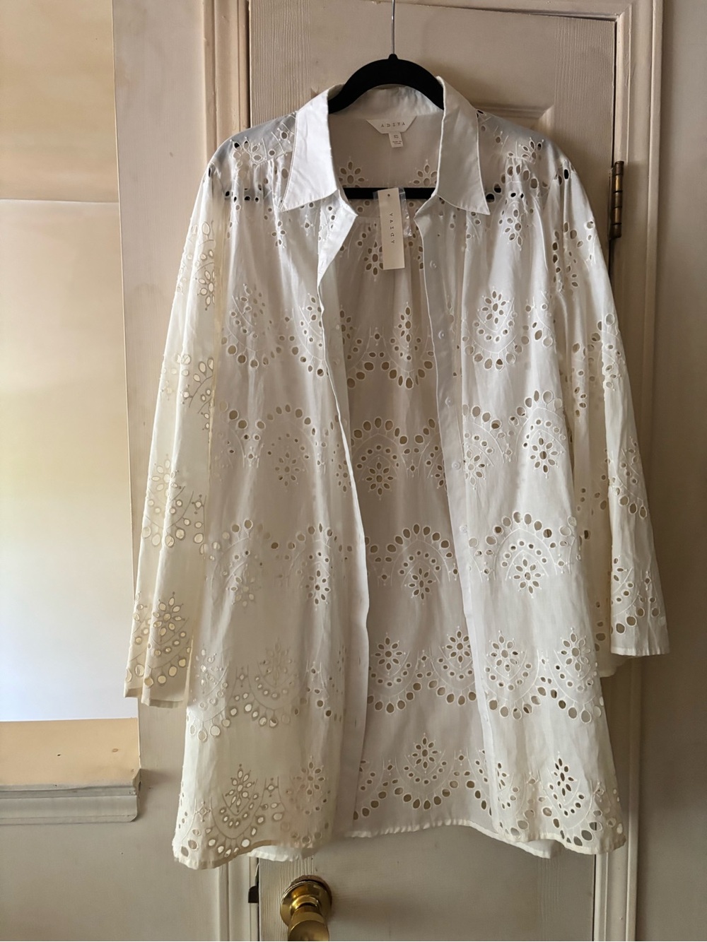Adiva White Eyelet Embroidered Blouse